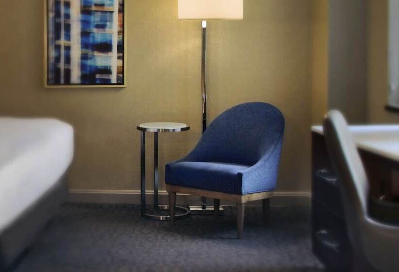 Junior Suite, Hilton Chicago