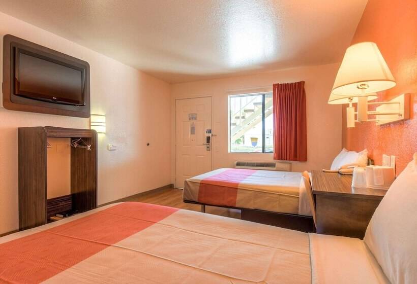 Номер Стандарт 2 Двуспальные Кровати, Motel 6 Chula Vista, Ca   San Diego