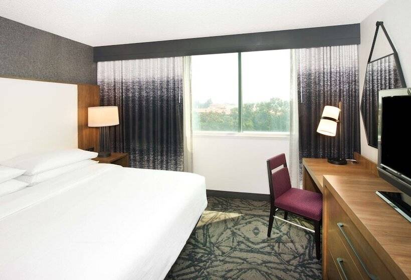 장애인을 위한 스위트, Embassy Suites By Hilton Walnut Creek