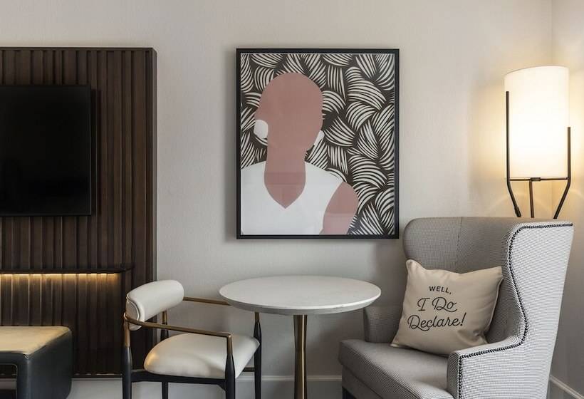 스탠다드 룸 더블 침대, Mills House Charleston, Curio Collection By Hilton