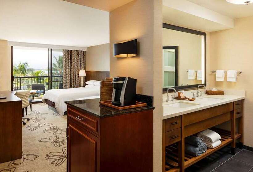 스탠다드 룸 바다 전망, The Waterfront Beach Resort, A Hilton