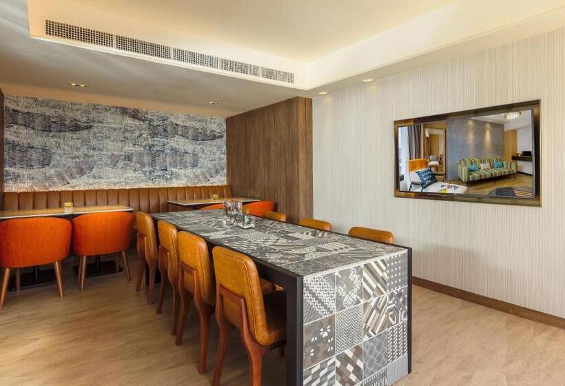 Номер Клуб Кровать Кинг, Jen Penang Georgetown By Shangri La