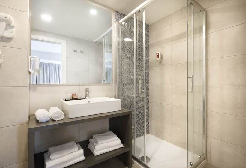 اتاق پرمیوم با چشم‌انداز دریا, Remisens Hotel Albatros All Inclusive