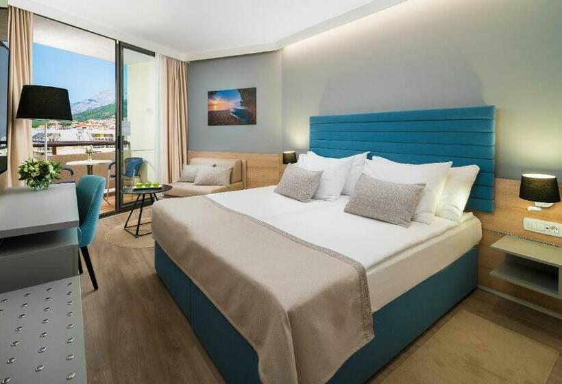 Номер Superior Боковой Вид на Море, Valamar Meteor