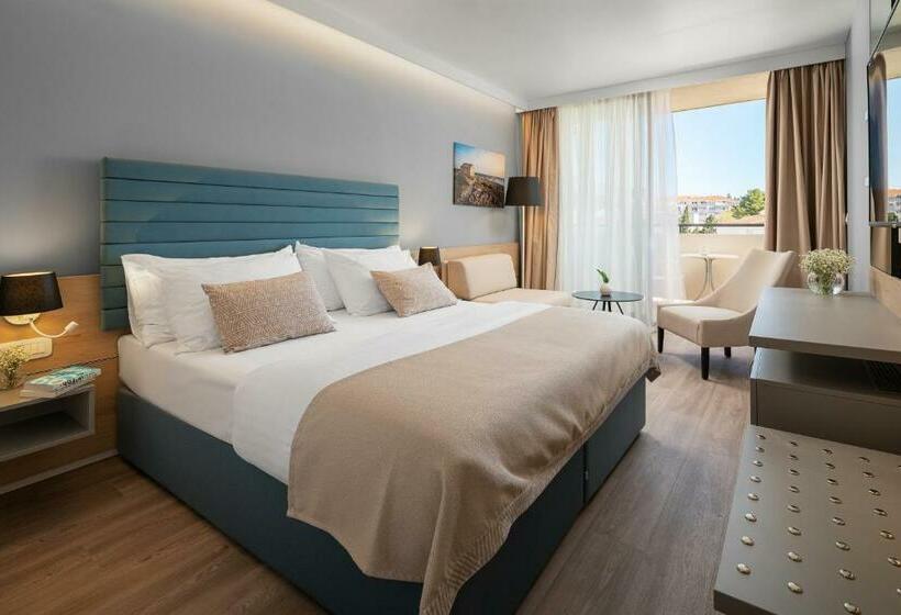 Классический Номер, Valamar Meteor