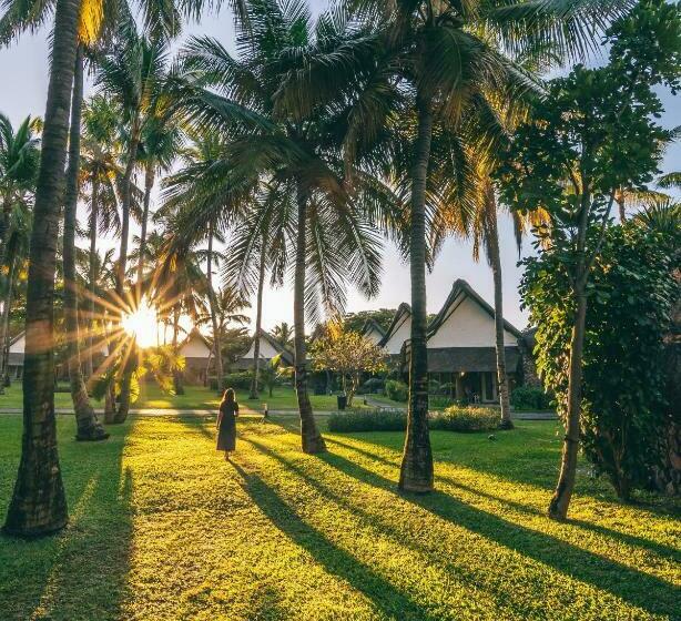 بانگلوی استاندارد, La Pirogue Mauritius