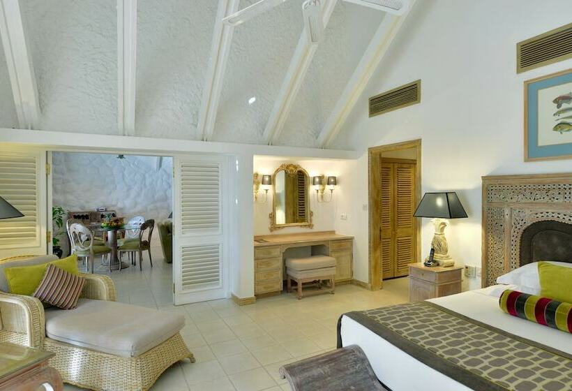 سوئیت سینیور, La Pirogue Mauritius