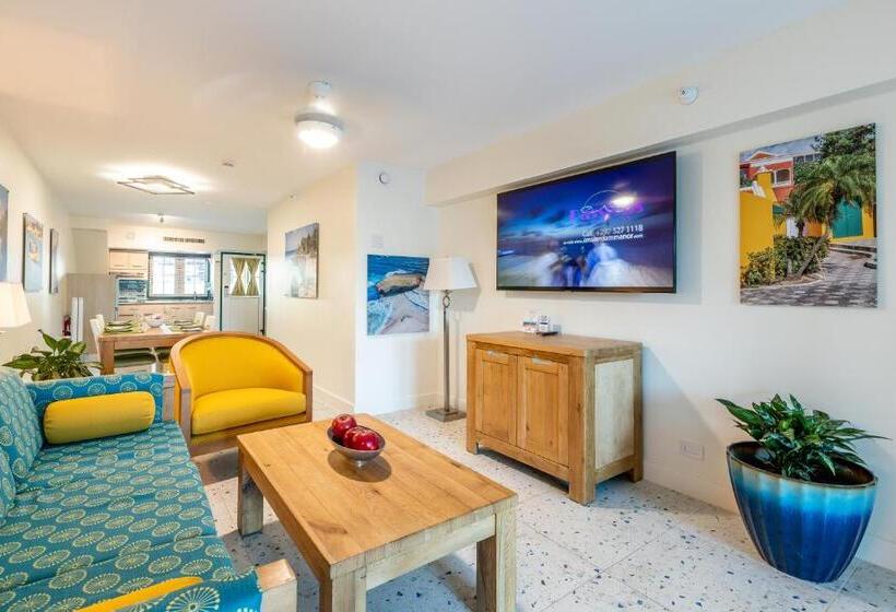 סוויטה, Amsterdam Manor Beach Resort