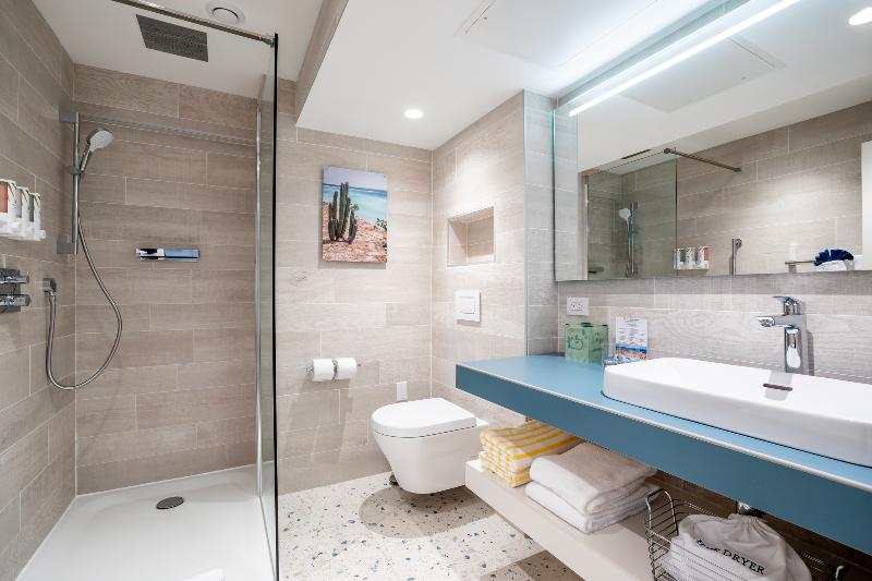 סוויטה, Amsterdam Manor Beach Resort