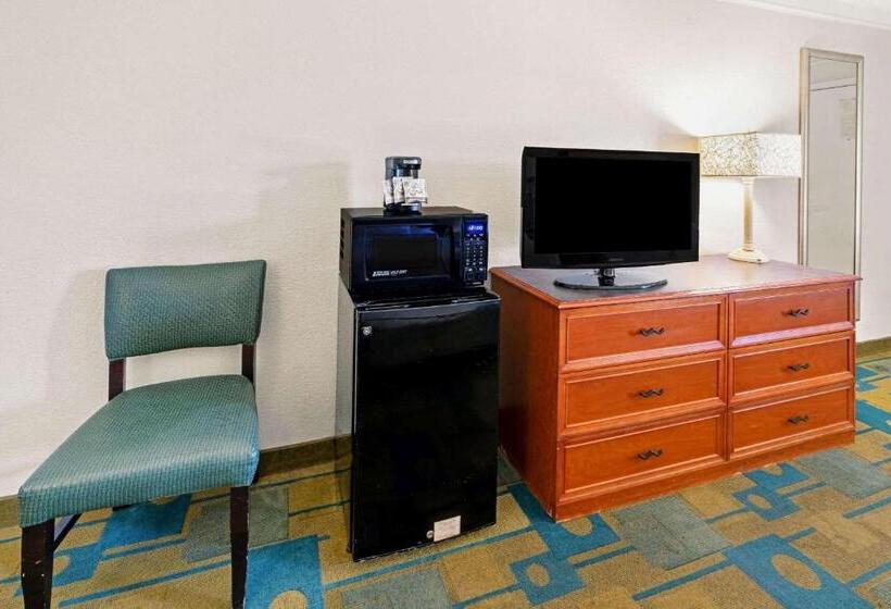 חדר דלוקס עם מיטת קינג, La Quinta Inn By Wyndham Phoenix North