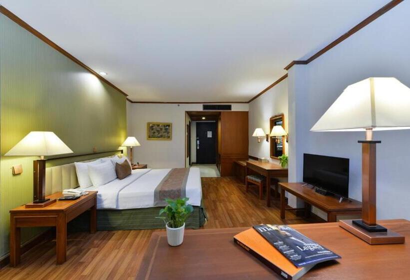 اتاق لوکس با تخت بزرگ, Arawana Regency Park Sukhumvit
