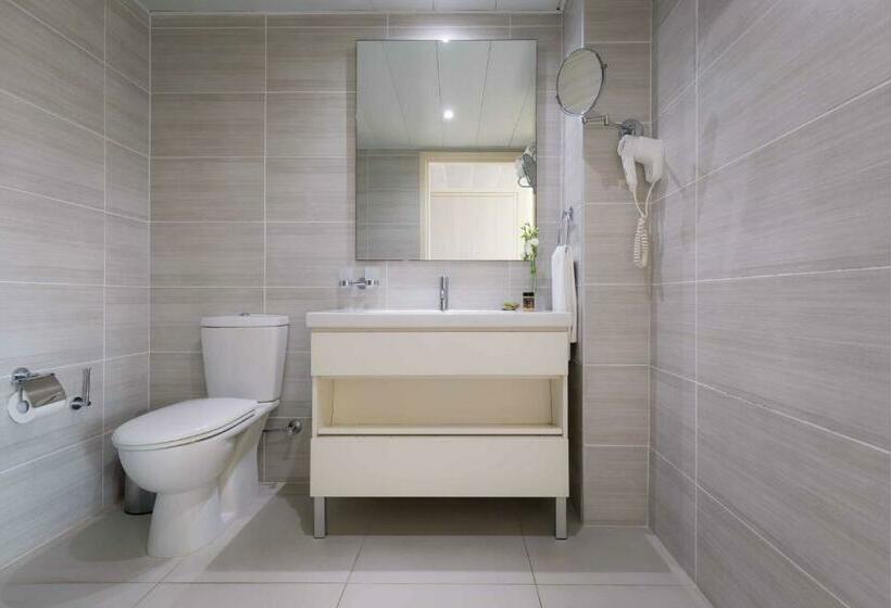 Номер Deluxe, Tasia Maris Beach Hotel - Adults Only