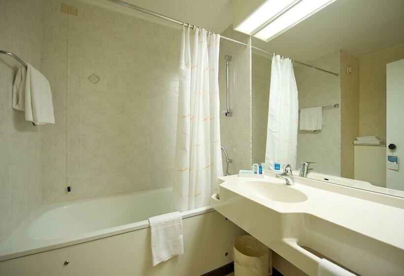 Номер Стандарт, Novotel Firenze Nord Aeroporto