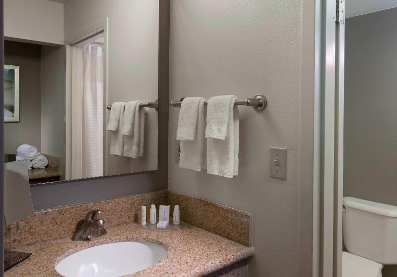 מיטת קינג בסוויטה, Sonesta Select Boca Raton Town Center