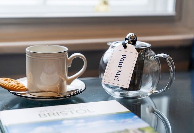 스탠다드 룸, The Berkeley Square Hotel Bristol