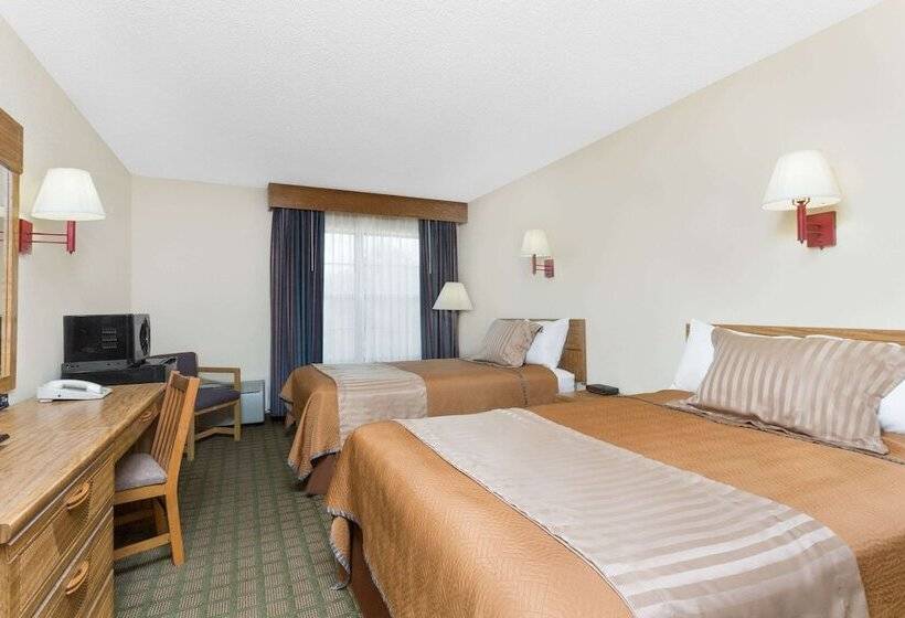 Номер Стандарт 2 Двуспальные Кровати, Travelodge By Wyndham Perry National Fairgrounds Area I 75