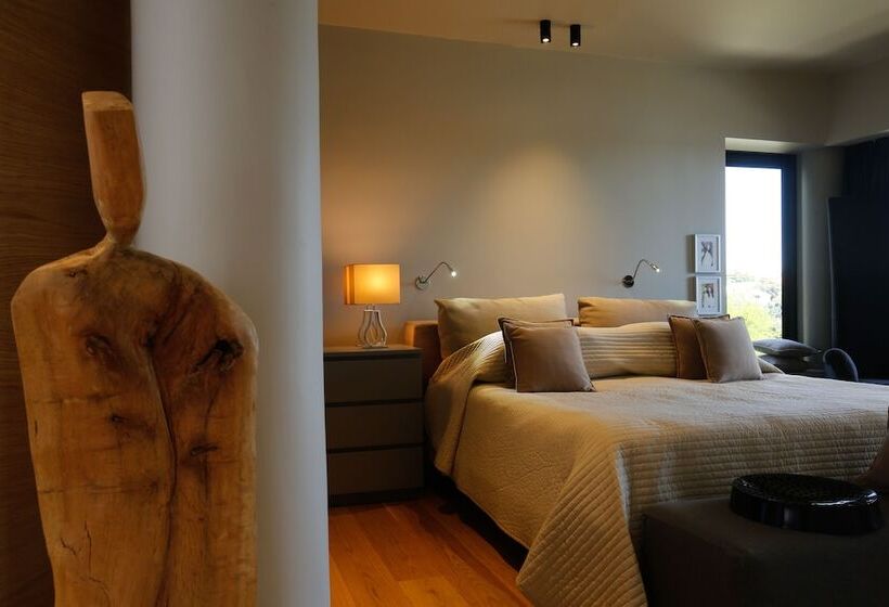 Люкс Deluxe Вид на Море, Boutique Hotel Valsabbion