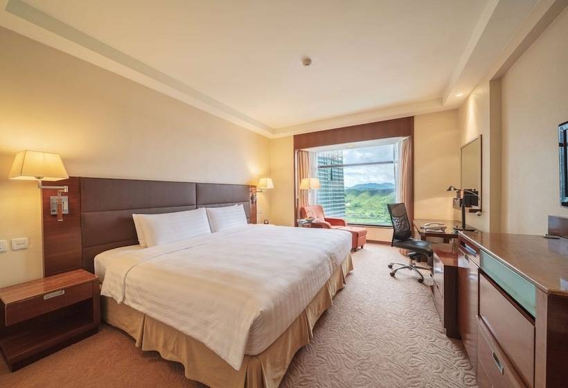 Номер Deluxe, Shangri La Shenzhen   Nearby Luohu Border, Outdoor Swimming Pool