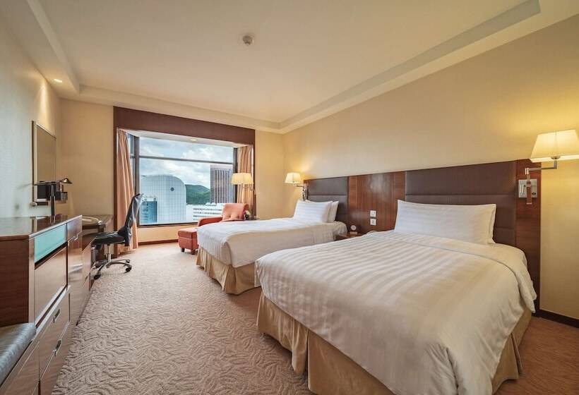 Номер Deluxe, Shangri La Shenzhen   Nearby Luohu Border, Outdoor Swimming Pool