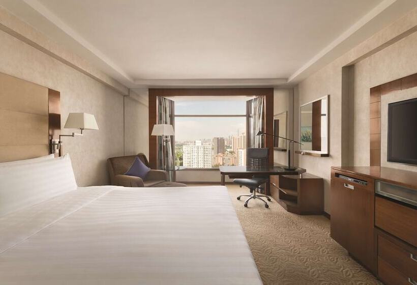 Номер Клуб, Shangri La Shenzhen   Nearby Luohu Border, Outdoor Swimming Pool