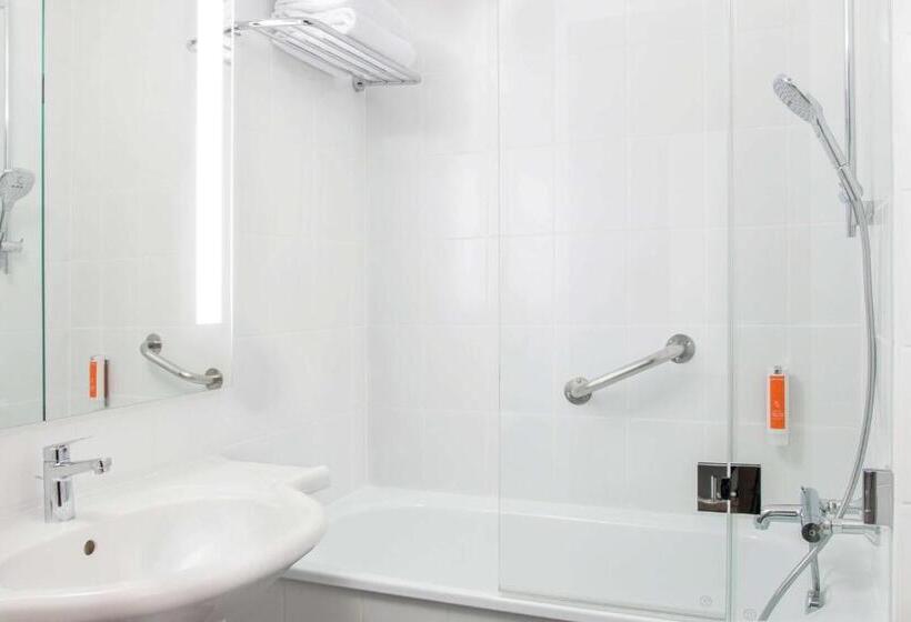 Номер Комфорт, Vienna House Easy By Wyndham Cracow