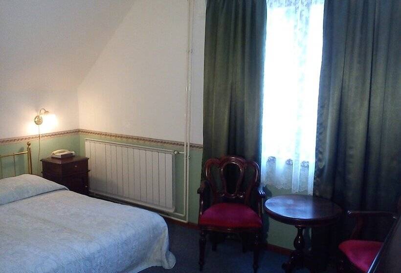 Номер Стандарт, Nr 100 Szentendre Hotel Panzio Szolgáltatások