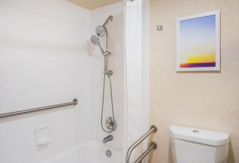 חדר סטנדרט מותאם לאדם עם מוגבלויות, Envision Hotel Miami International Airport