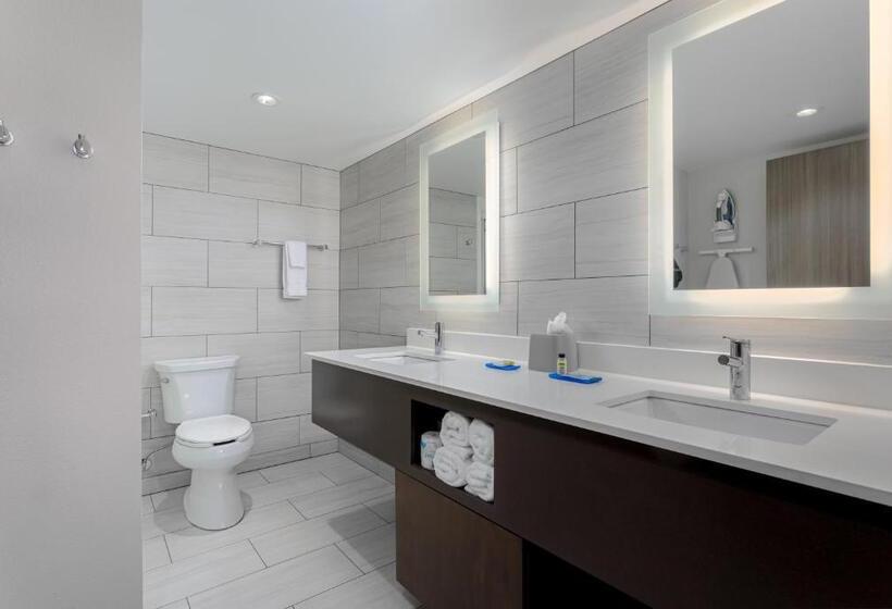 Номер Deluxe, Holiday Inn Express Pensacola Beach, An Ihg