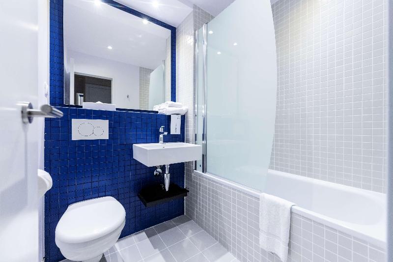 اتاق استاندارد سه نفره, Tulip Inn Antwerpen