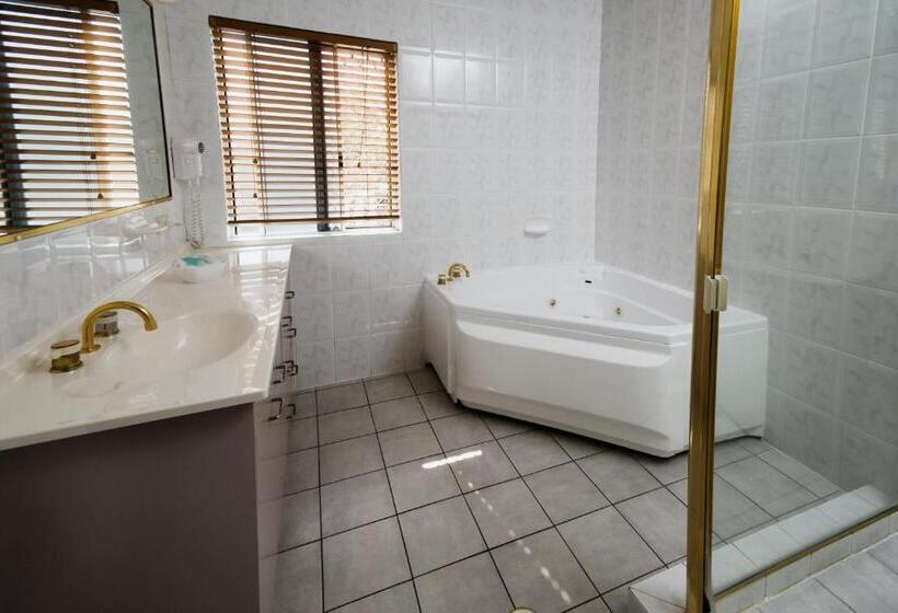 침실 3개 주택, The Beach Motel Hervey Bay