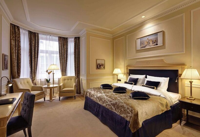 Номер Deluxe, Baltschug Kempinski Moscow