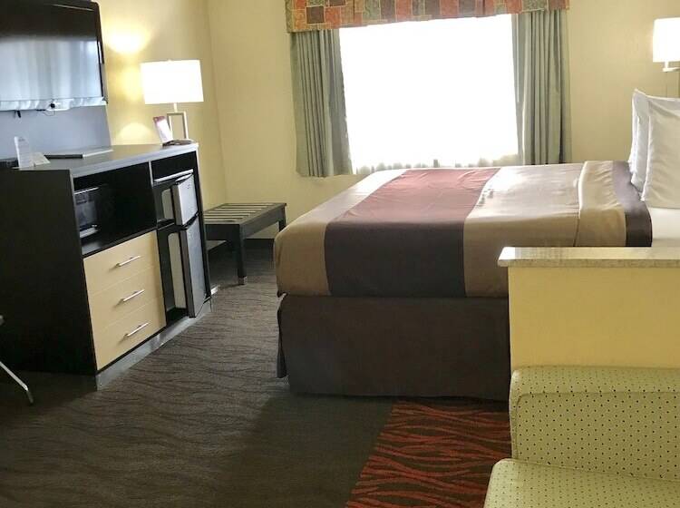 Люкс, Quality Inn & Suites