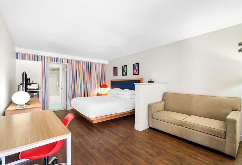 Полулюкс, Signature Inn Indio I 10