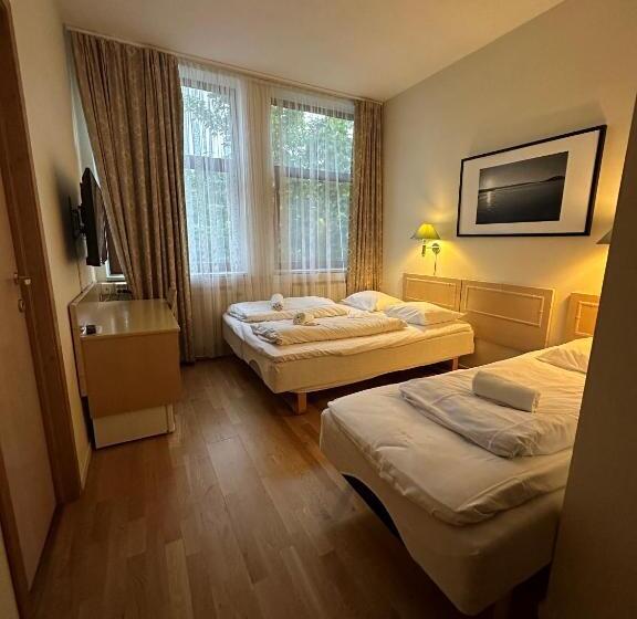 Семейный Номер, Mitt Hotell & Apartments