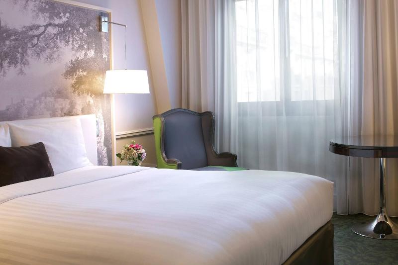 Номер Deluxe, Renaissance Paris Nobel Tour Eiffel