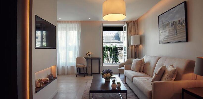 آپارتمان 1 خوابه با بالکن, Roi De Sicile   Rivoli    Luxury Apartment