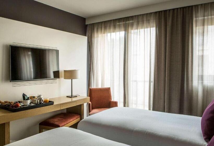 풀장 전망 디럭스 룸, Grand Hôtel Roi René Aix En Provence Centre   Mgallery