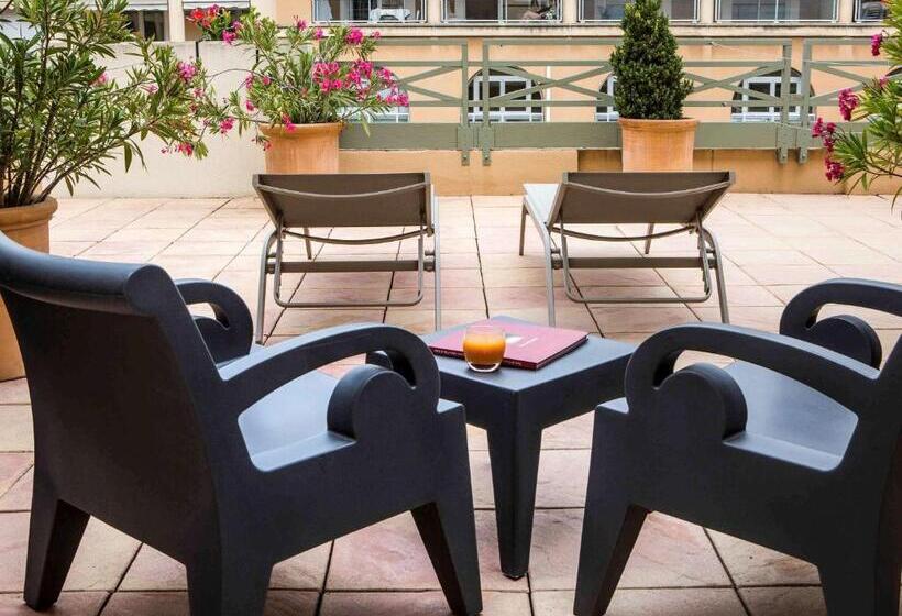 풀장 전망 디럭스 룸, Grand Hôtel Roi René Aix En Provence Centre   Mgallery