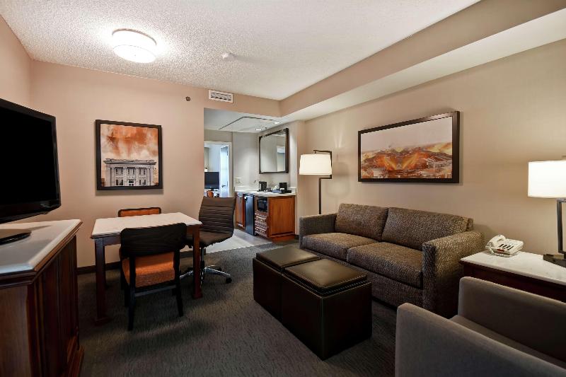 Люкс Кровать Кинг, Embassy Suites Little Rock