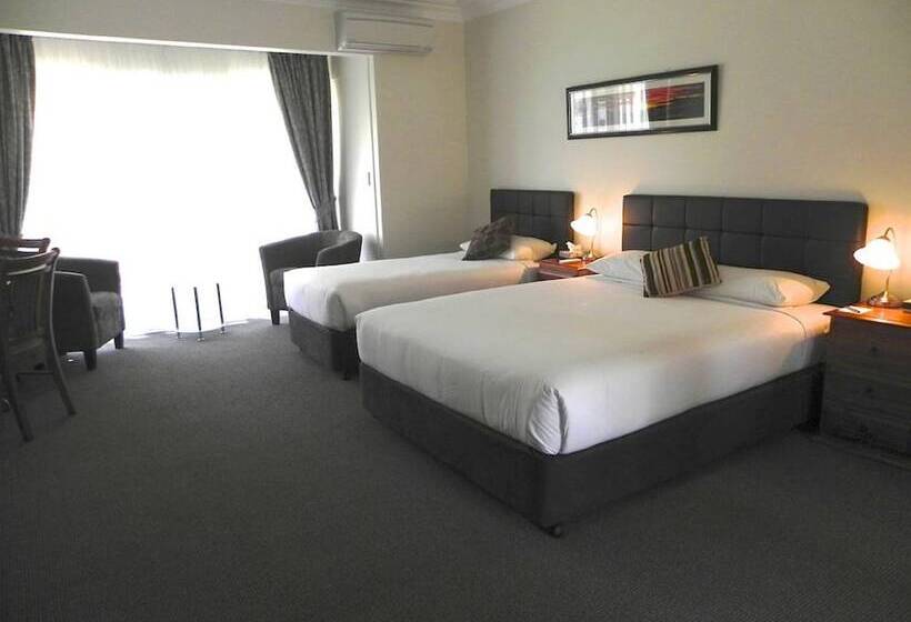 디럭스 스위트, Moore Park Inn