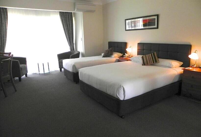 디럭스 스위트, Moore Park Inn