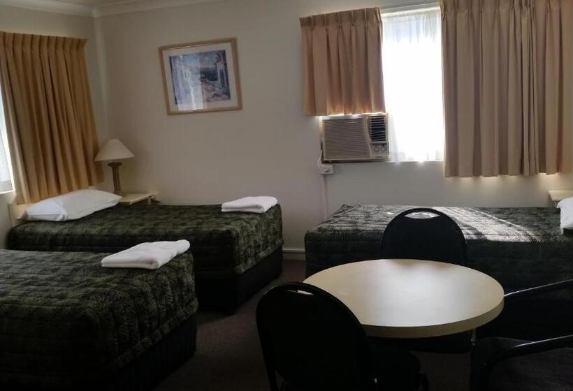 Номер Стандарт Трехместный, Southport Motel & Apartments