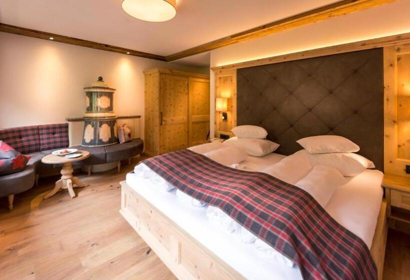 Люкс, Verwöhnhotel Kristall