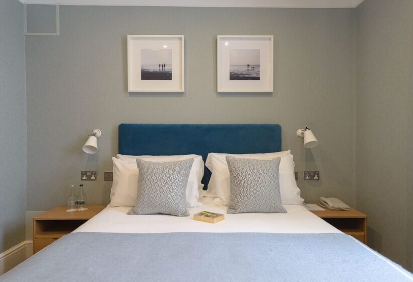 Номер Стандарт, Best Western Plus The Connaught Hotel And Spa