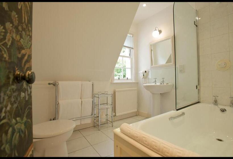 Дом 4 Спальни, Greywalls Hotel & Chez Roux