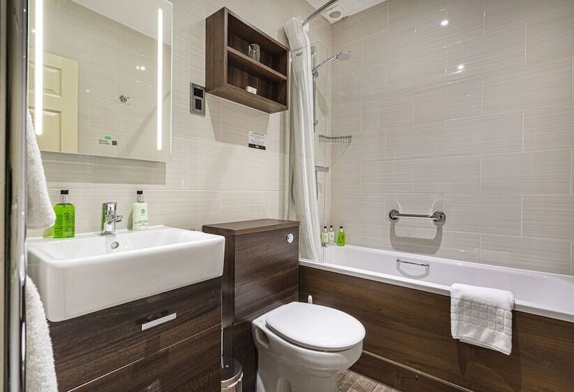 Номер Superior, The Royal Oak Hotel, Welshpool, Mid Wales