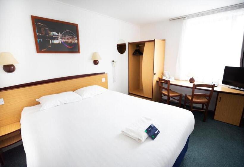 Номер Стандарт, Campanile Hotel   Washington