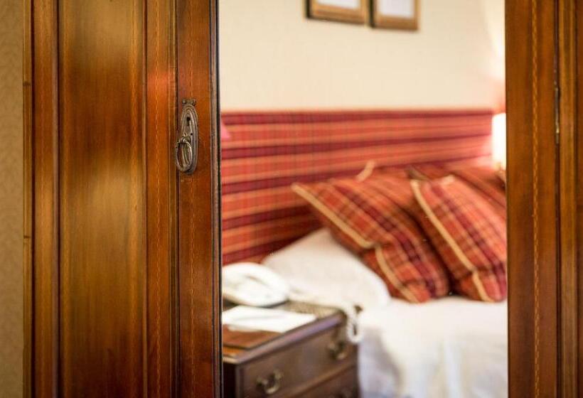 Номер Стандартный с Видом, Lake Vyrnwy Hotel & Spa