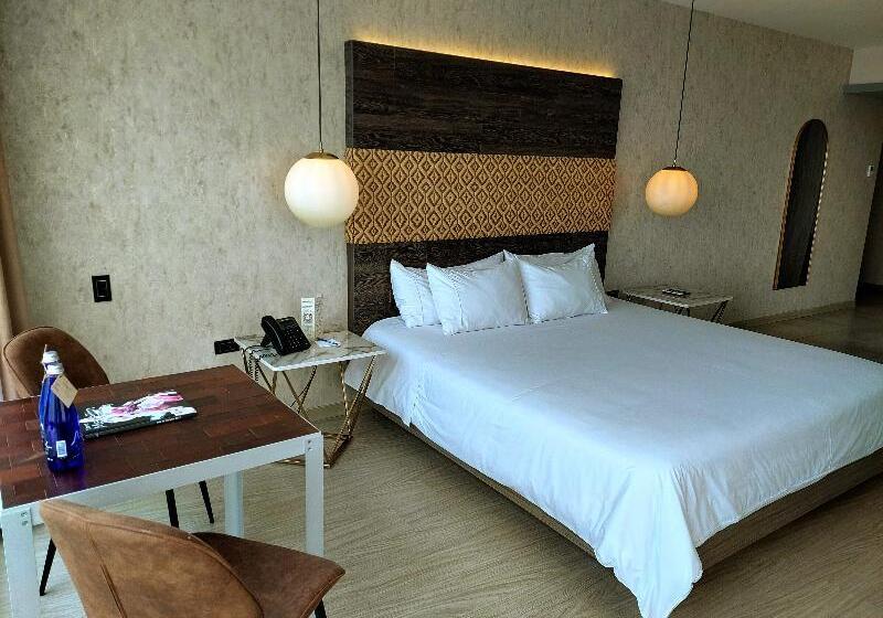 이그제큐티브 룸, Novotel Southampton