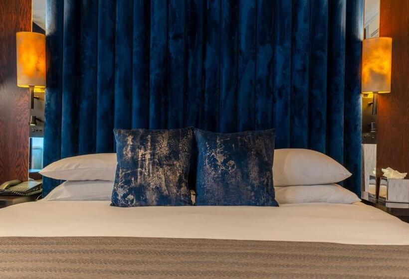 Номер Клуб, The Winchester Hotel And Spa